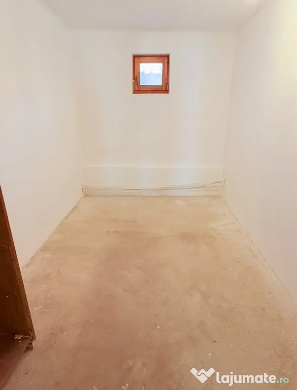 Vand casa in Paleu,Jud Bihor!3cam.,living,garaj.Teren 711mp