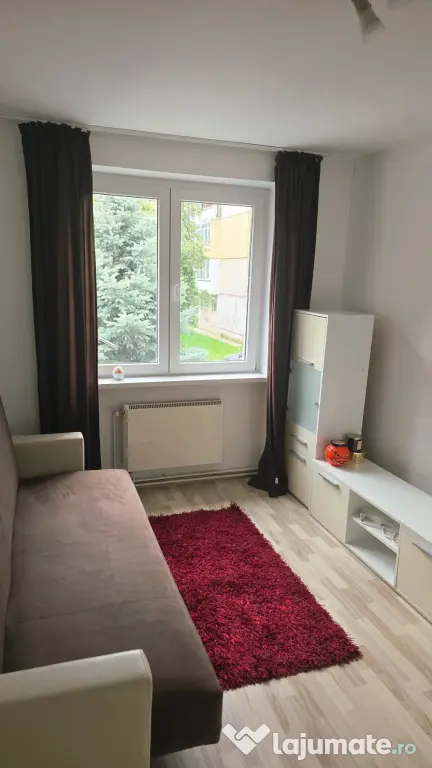 Închiriez apartament 2 camere decomandat str Luptei
