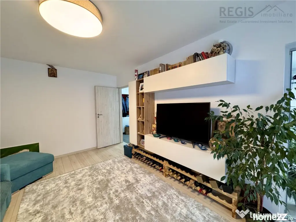 Apartament 3 camere | renovat integral | decomandat - Brasov (Brasov)