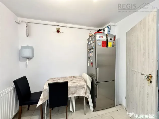 Apartament 3 camere | renovat integral | decomandat - Brasov (Brasov)