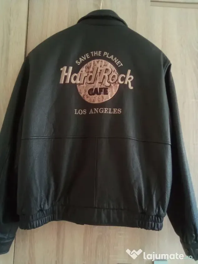 Geacă Vintage Hard Rock Cafe din piele naturală.