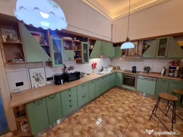 Inchiriez apart 3 camere + 1 cam depozitare Str. V. Alecsandri ID45351