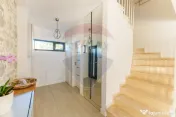 Casă modernă premium 5 camere de închiriat cartier Sub... 