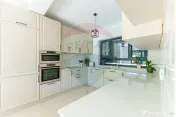 Casă modernă premium 5 camere de închiriat cartier Sub... 