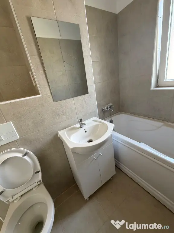 Vand apartament 2 camere Braşov-sanpetru central