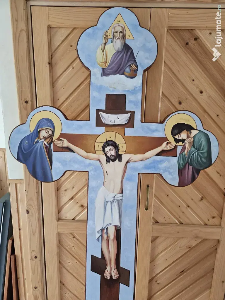 Troiță pictată în ulei pe lemn de paltin