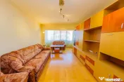 Apartament de vanzare 4 camere decomandat etaj 2 