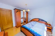 Apartament de vanzare 4 camere decomandat etaj 2
