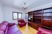 Apartament de vanzare 4 camere decomandat etaj 2