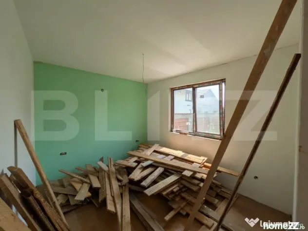 Casa semi-finisata de vanzare, 299 mp, zona Moreni - Moreni (Dambovita)