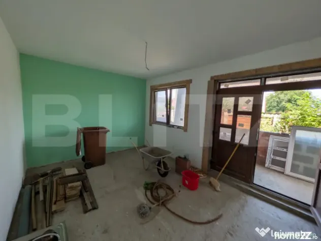 Casa semi-finisata de vanzare, 299 mp, zona Moreni - Moreni (Dambovita)