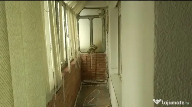 Apartament Cu 3 Camere Decomandate Zona George Enescu