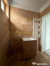 EXCLUSIVITATE - 3 CAMERE PARCARE - 100.000€