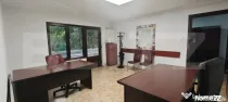 Spațiu comercial versatil, cu vad excelent,zona Lama