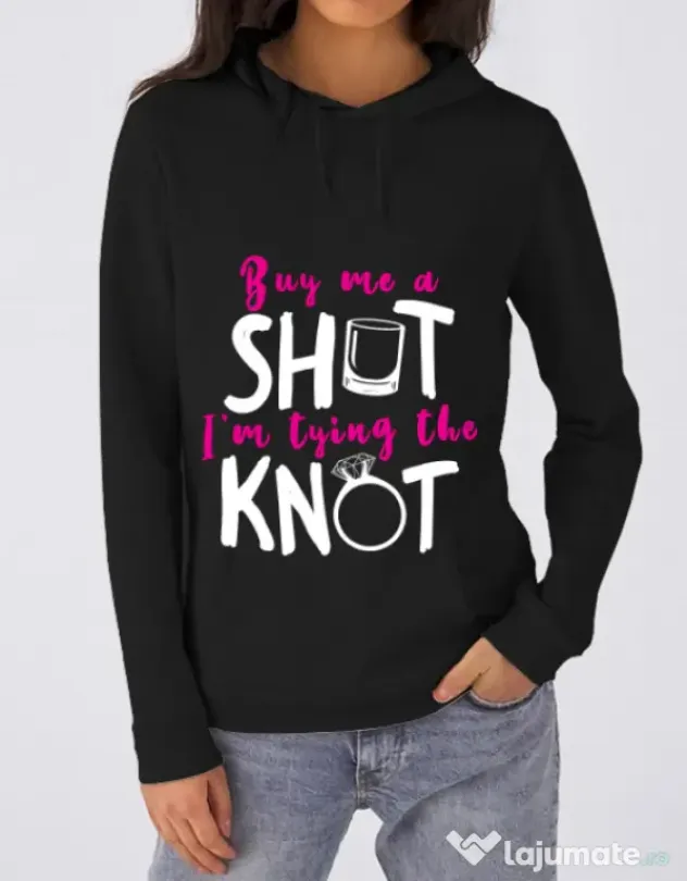 Hoodie Petrecerea burlacitelor B&C Buy me a shot Negru