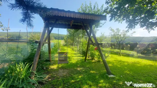 Vila cu teren intravilan, 4.400 mp, Valcele - Valcele (Covasna)