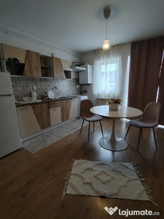 Inchiriere Apartament 2 camere semidecomandat, 52 mp, Urusagului