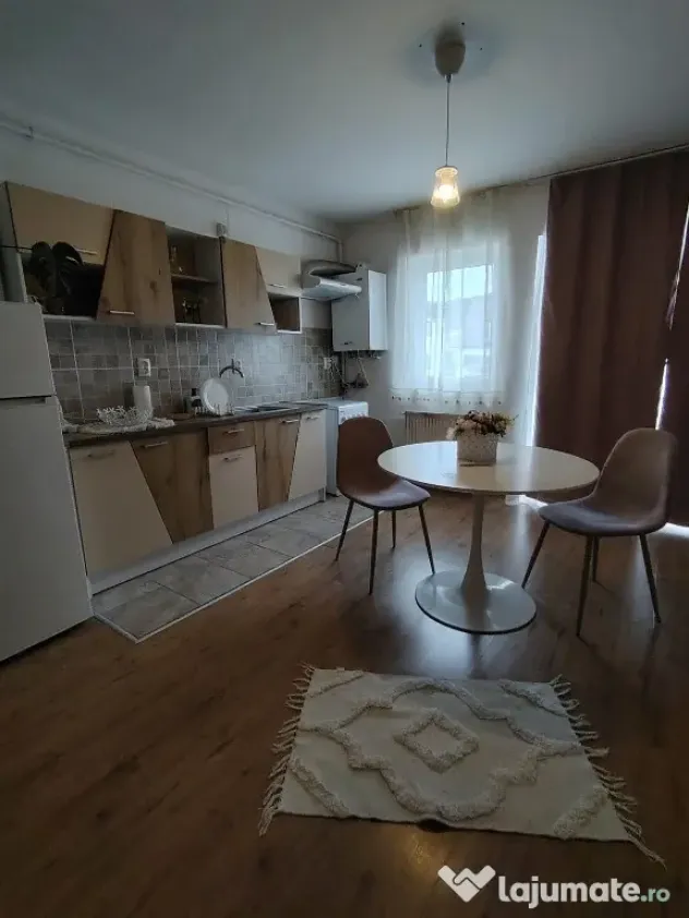 Inchiriere Apartament 2 camere semidecomandat, 52 mp, Urusagului