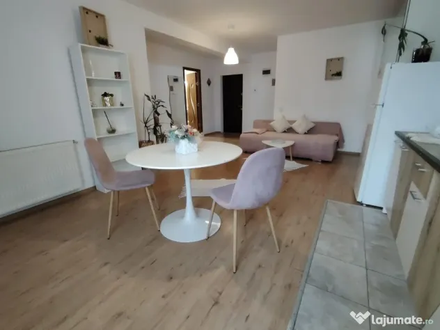 Inchiriere Apartament 2 camere semidecomandat, 52 mp, Urusagului