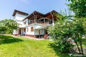 Casă/Vila tip conac, cu anexe si livada de vânzare Vale... 