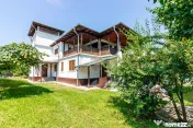 Casă/Vila tip conac, cu anexe si livada de vânzare Vale... 