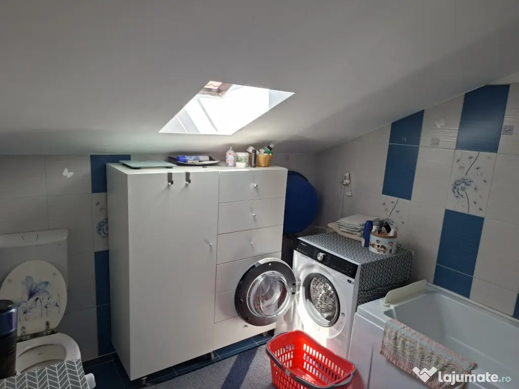 Apartament 3 camere curte