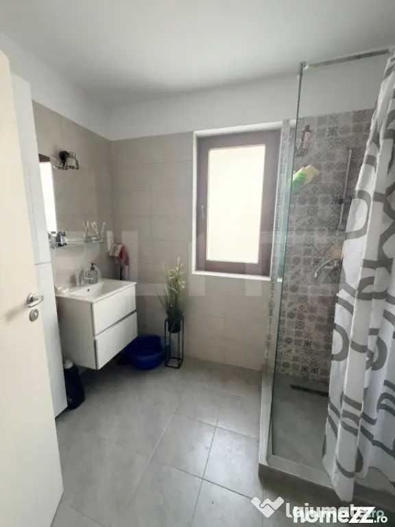 Apartament cu 2 camere și curte proprie de 70 mp, Ghimbav,