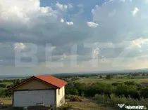 Casă la roșu de vânzare în Chimindia, teren de 1.400 mp,