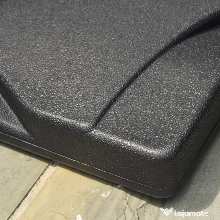 Outsunny Suport Pătrat pentru Umbrelă, Bază Greutate 20kg din Plastic, 41.5x41.5x35cm, Ideal pentru Exterior, Negru | Aosom Romania