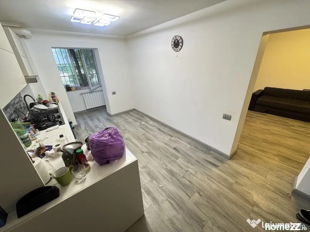 Apartament 3 camere zona Tomis 2 cu Centrala - Constanta (Constanta)