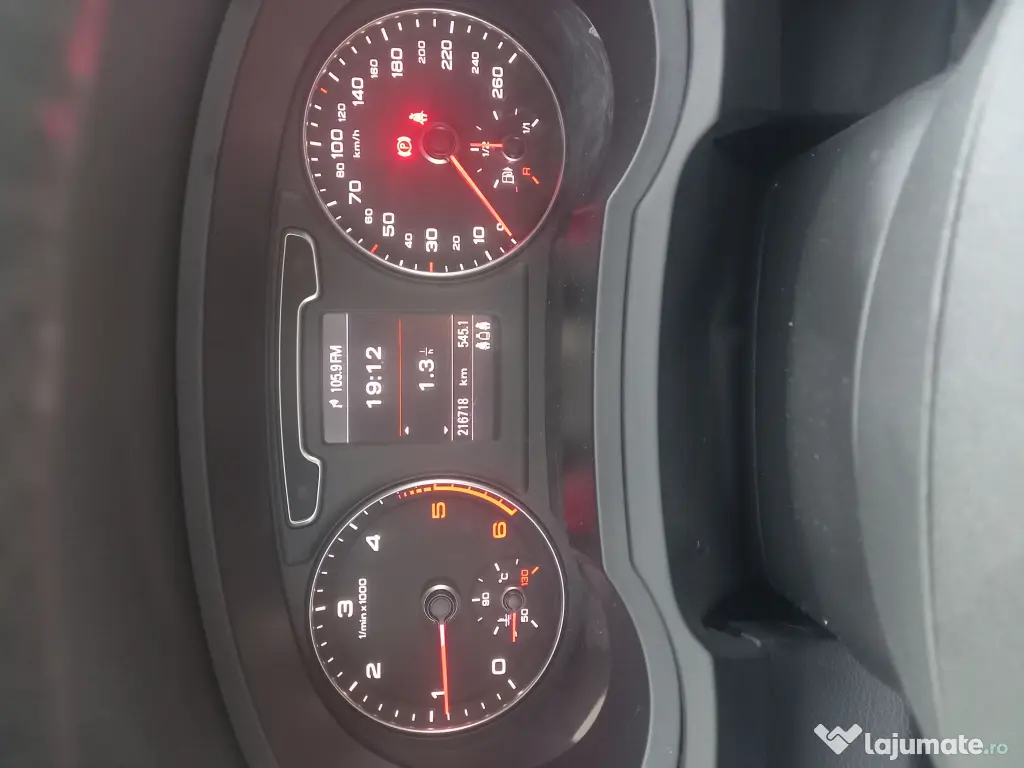 Vând Audi q3 an 2014 140 CP tracțiune fata recent înmatriculată