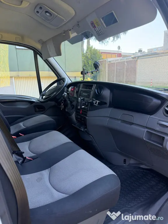Vând Iveco Daily 35 S 15 2.3 Diesel 2014