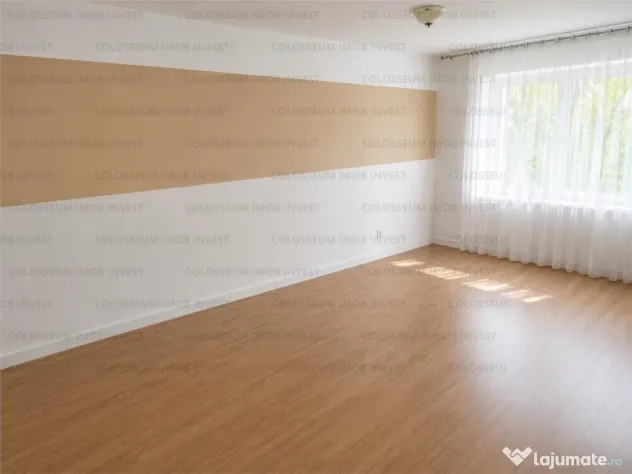 Apartament 3 camere | 2 Bai | Boxa | Zona Racadau