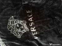 Pătură Armani și Versace 