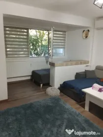 Direct proprietar – Apartament 3 camere, Pajura – Locație excelentă