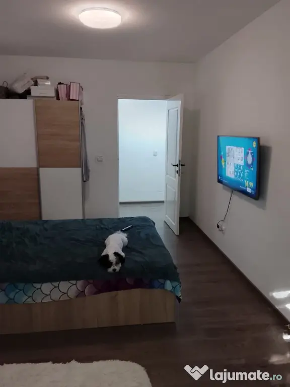 Direct proprietar – Apartament 3 camere, Pajura – Locație excelentă