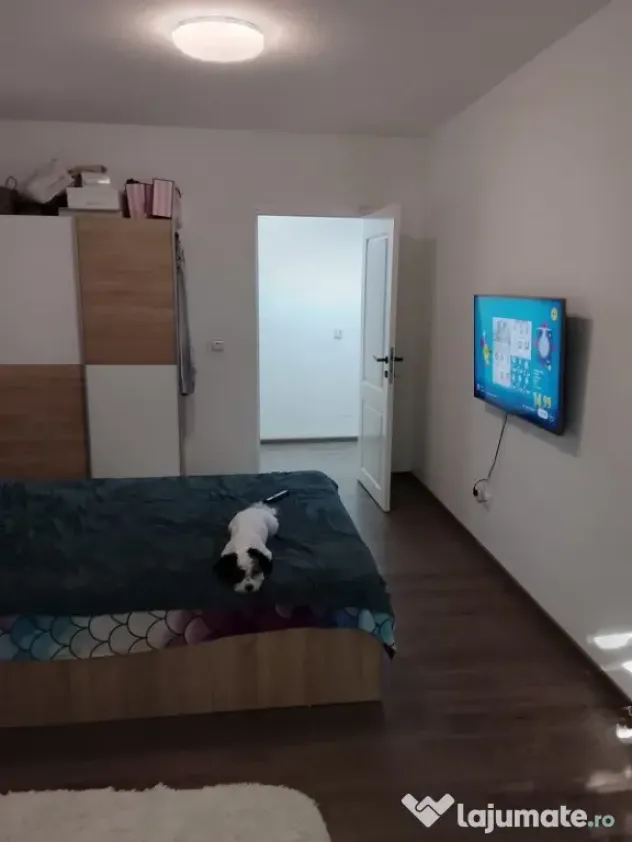 Direct proprietar – Apartament 3 camere, Pajura – Locație excelentă