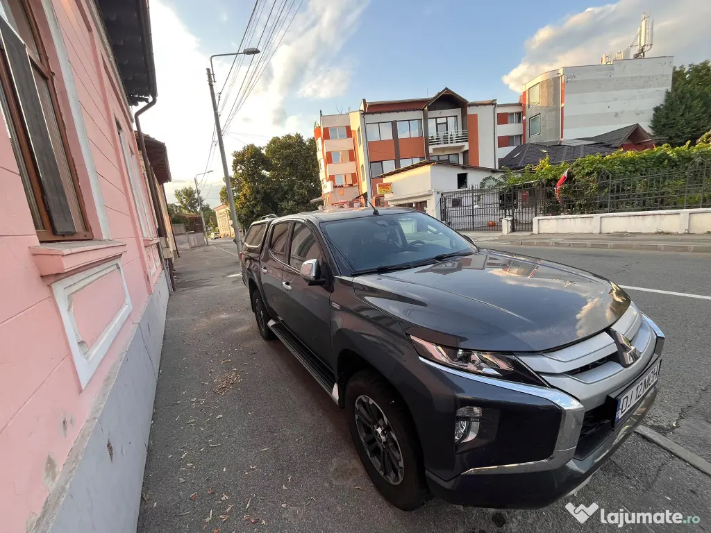 Mitsubishi L200 4x4 cu Hardtop