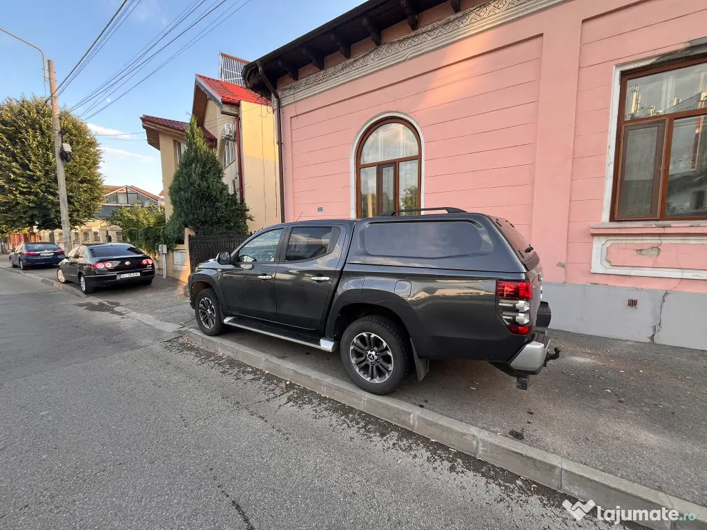 Mitsubishi L200 4x4 cu Hardtop