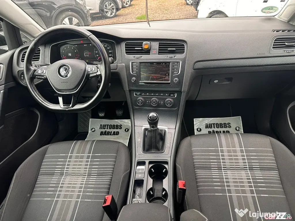 VW Golf VII LOUNGE
