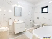 LUX Vila cu parc privat 1.250mp, spa, barbeque, privelisti p 