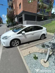 Vând Toyota Prius