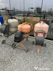 închiriez compresor , drujba beton,dezumidificator,girafa de șlefuit,picamer 
