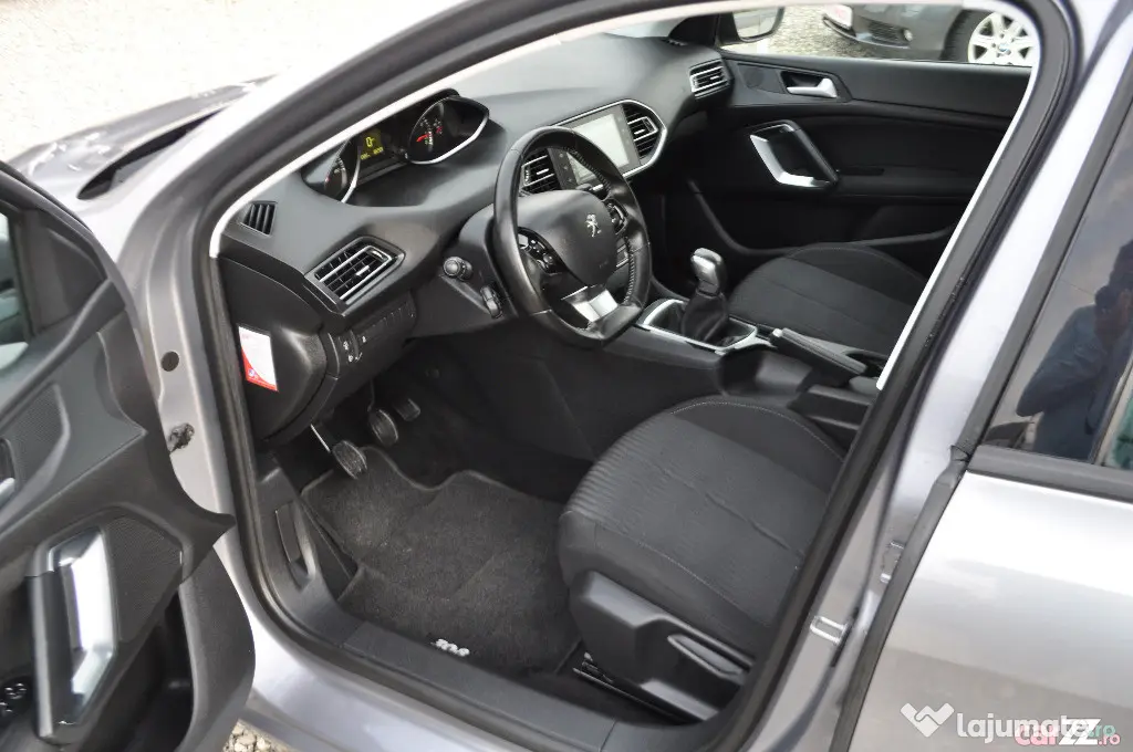 Peugeot 308 1.2i -benzin