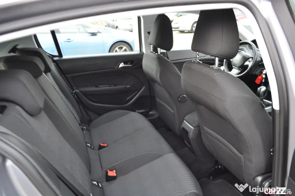 Peugeot 308 1.2i -benzin
