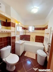 LUNEI - 3 CAMERE - 2 BAI - ETAJ 2 - CENTRALA PROPRIE - DECOM