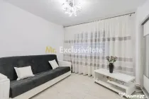 Garsonieră decomandată - Complet renovată - Parter –...