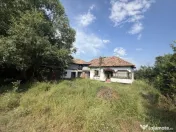 Casă bătrânească + teren 1.032 mp, Purcăreni, Argeș 