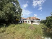 Casă bătrânească + teren 1.032 mp, Purcăreni, Argeș 