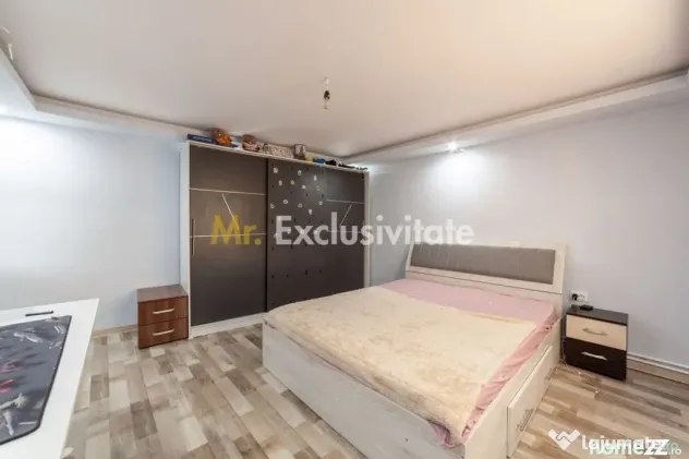 Casă renovată 2022, 3 camere, 1034 mp teren, încălzir...